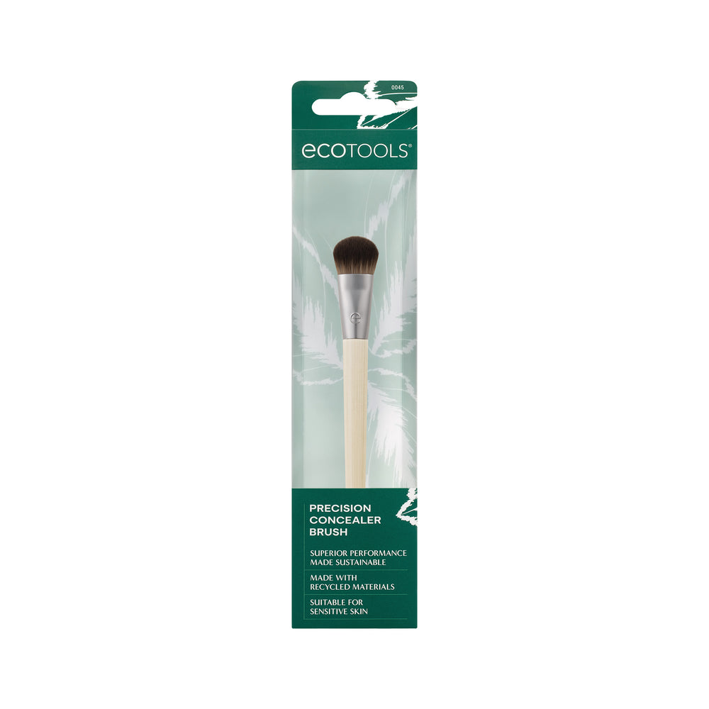 Precision concealer brush with tapered synthetic bristles and light wood handle