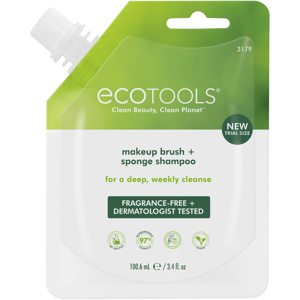 Makeup brush and sponge shampoo sachet, white and green pouch with handle